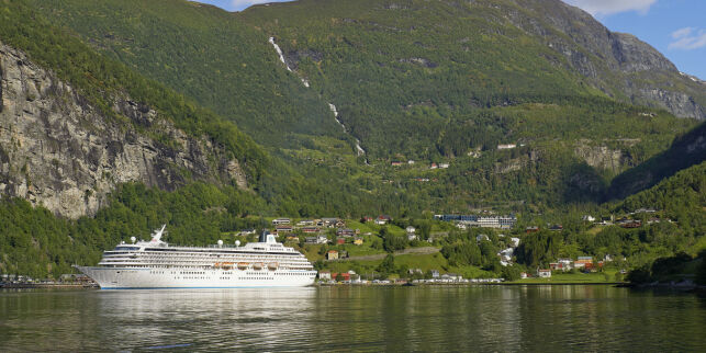Fotolegende ut mot NRK etter Geiranger-sending: - Virker helt meningsløst