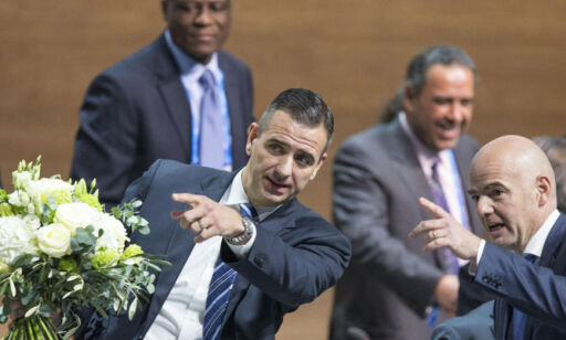Tidenes dyreste blomsterbud: Ga seg selv 17 mill. i bonus for jobben