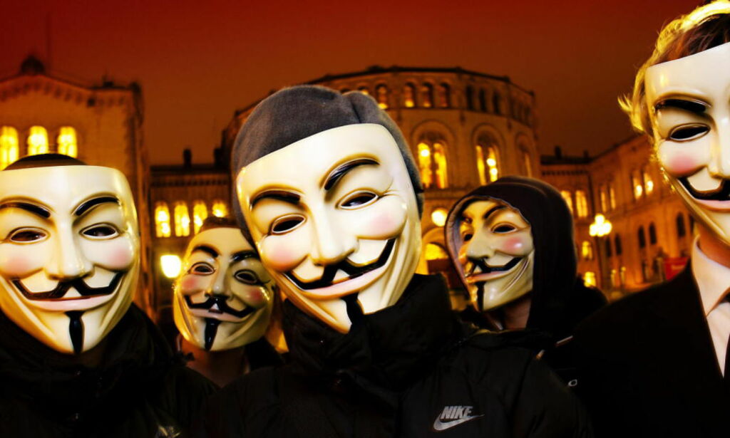 Anonymous:- Vi har begynt krigen mot IS