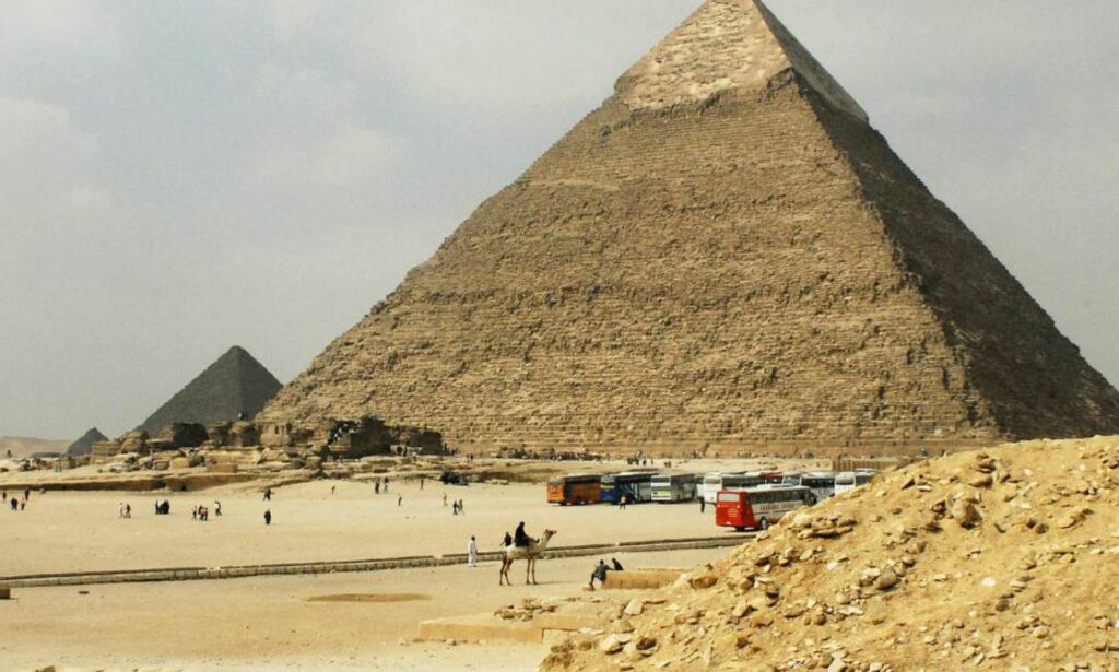 Slik vil forskerne løse pyramidegåten