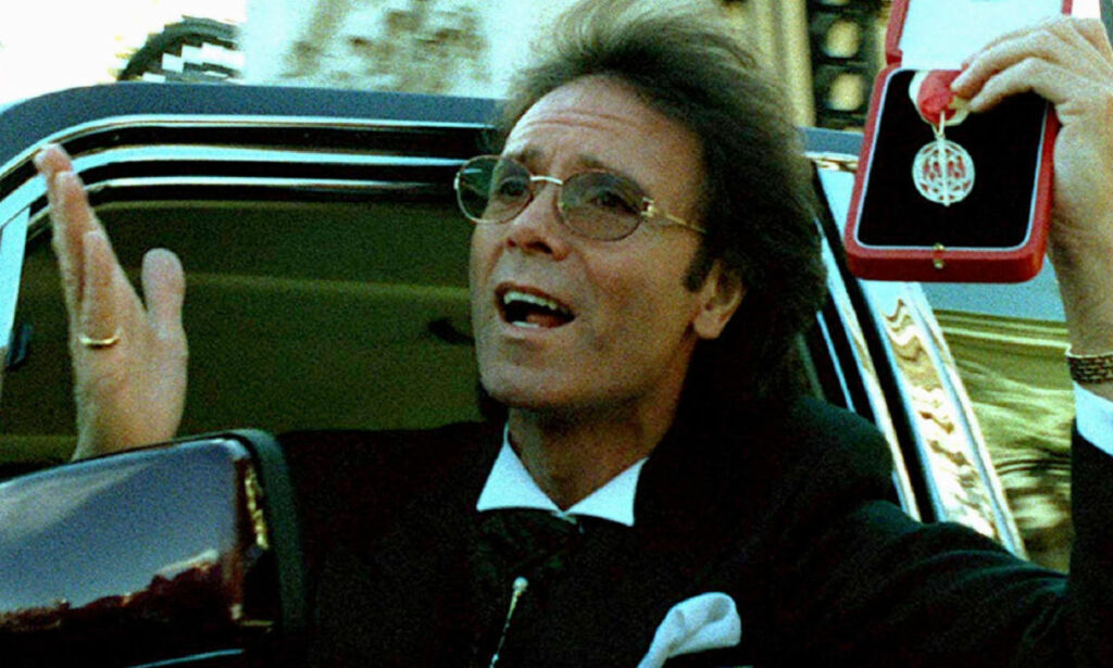 - Stopp heksejakta på Cliff Richard