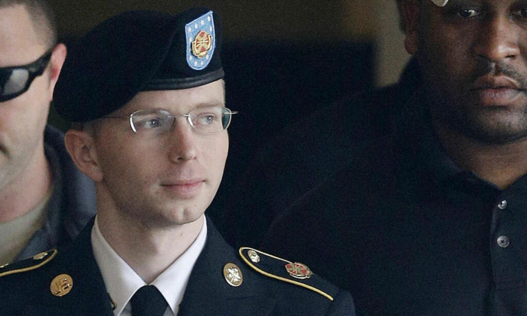 Chelsea Manning ber om benådning