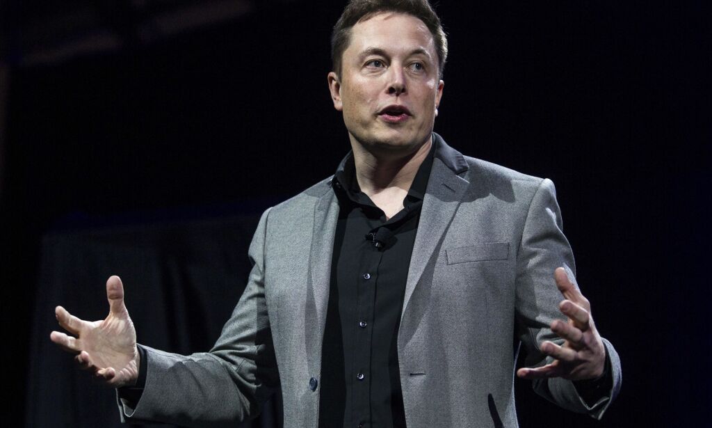 Elon Musk sender to turister i bane rundt månen neste år