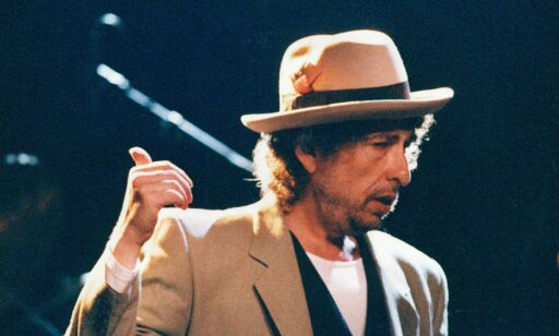 Nobelkomité greier ikke i å få tak i Bob Dylan