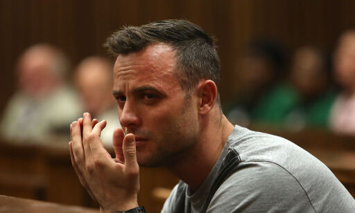 Drapsdømte Pistorius slapp ut av fengselet i fire timer - deltok i bestemorens begravelse