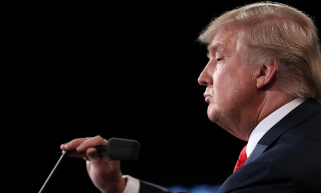Clinton: - Putin vil ha en nikkedokke. Trump: - Det er du som er nikkedokka