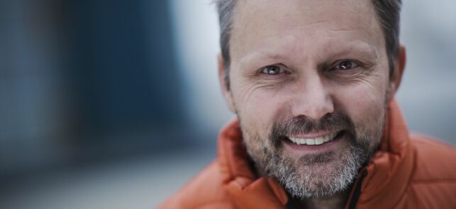 «Solsidan»-stjerna fant kona mens han var gift med en annen kvinne: - Ugreit