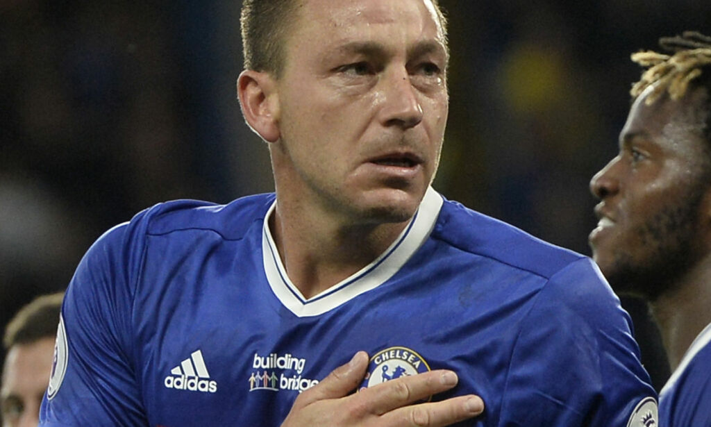 Opp- og nedturene i John Terrys Chelsea-karriere: - Hvis klubben finner ut av dette, er det litt... Du vet