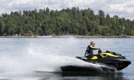 På sommeren seksdobles Kragerøs befolkning. Nå leder de an i vannscooteropprør: - Nok er nok