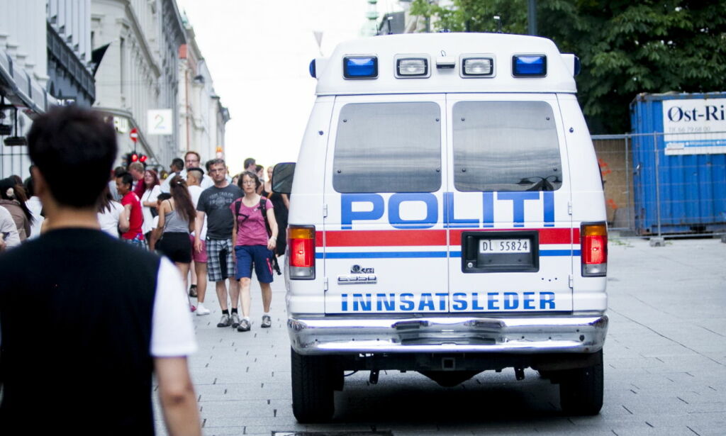 Det eneste jeg opplever av politi på Karl Johans gate er hestepærene som jevnlig ligger igjen i gata