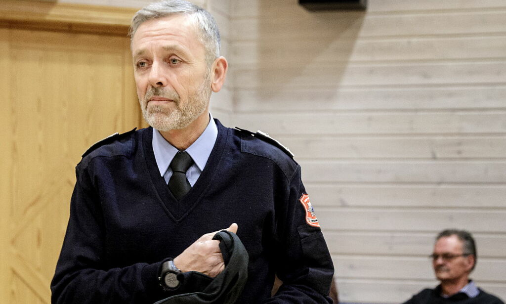 Brannmester ble satt til å montere alarmer: - I Forsvaret ville det vært som å gå fra kaptein til sersjant. Helt nederst