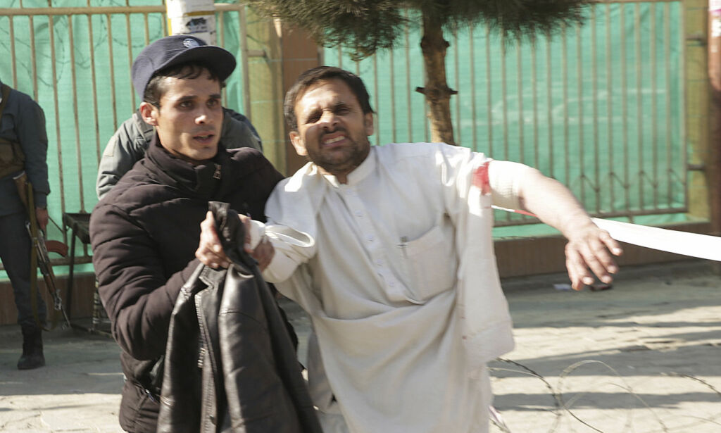 Minst 103 drept og 235 skadd etter stor eksplosjon i Kabul