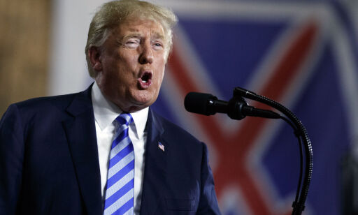 Aviser samles i kampen om pressefrihet i USA