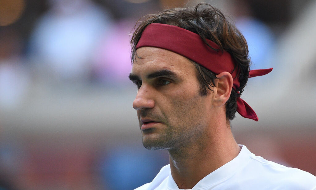Tennissjokk da Federer ble sendt hodestups ut av US Open: - Ikke på sitt beste