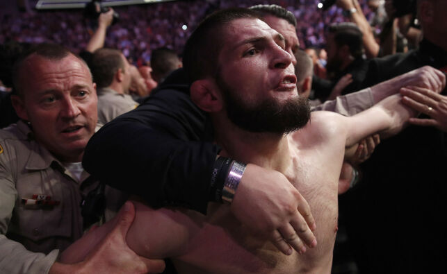 MMA-stjerne raser og kommer med trusler etter skandalen