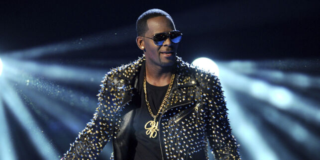 Statsadvokat ber ofre melde seg etter overgrepsanklager mot R. Kelly