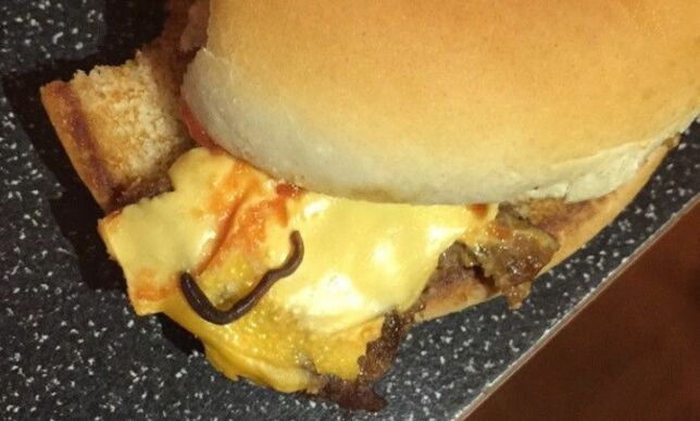 Fant levende mark i McDonald's-burgeren