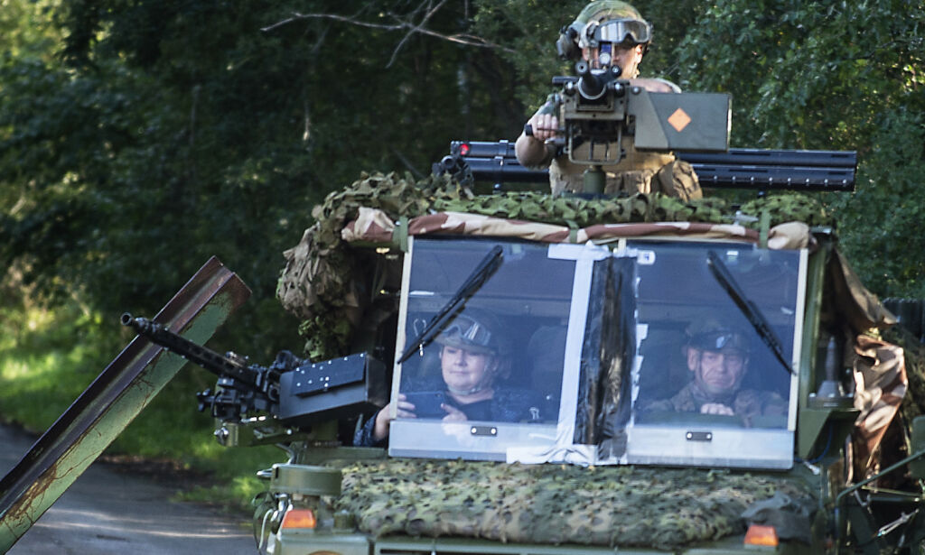 Opp- og nedbyggingen av Forsvaret er et gedigent pengesløseri
