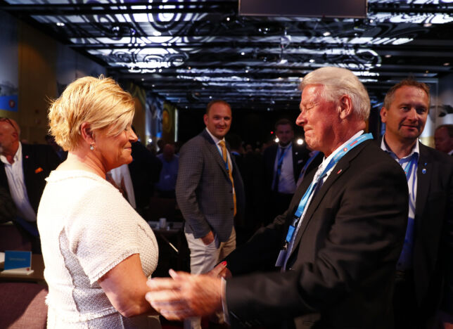 Gardermoen 20170505.
Siv Jensen og Carl I Hagen på landsmøtet til Fremskrittspartiet2017 på Gardermoen.
Foto: Terje Pedersen / NTB scanpix